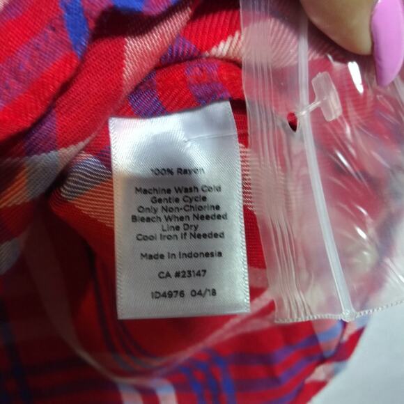 Talbot's Red White Blue Plaid Button-Up Shirt Casual Classic Size M - Picture 7 of 8